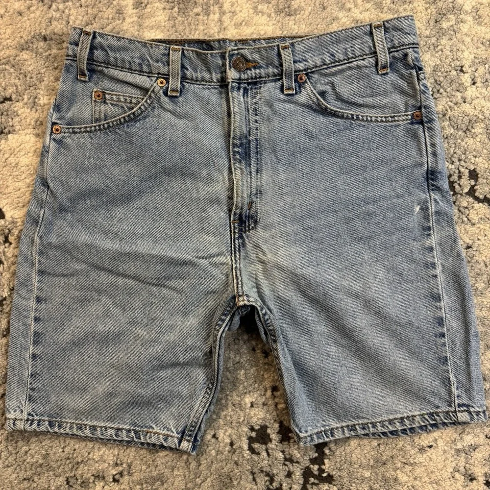 Vintage Levi's 505 Regular Fit Denim Shorts Men's Size 33 Light Wash Made in USA